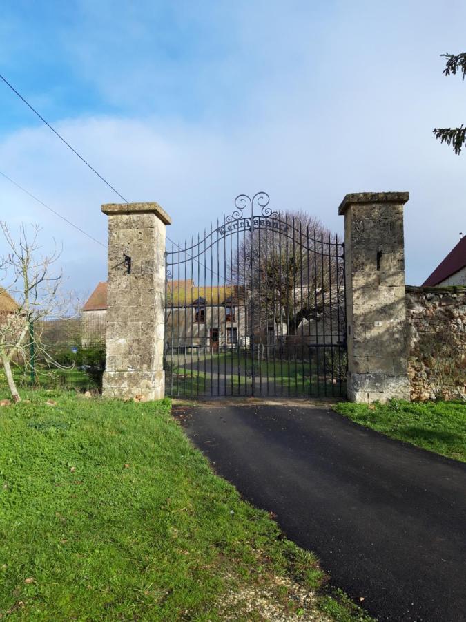 Renaissance Bed & Breakfast Nohant-en-Gracay Bagian luar foto